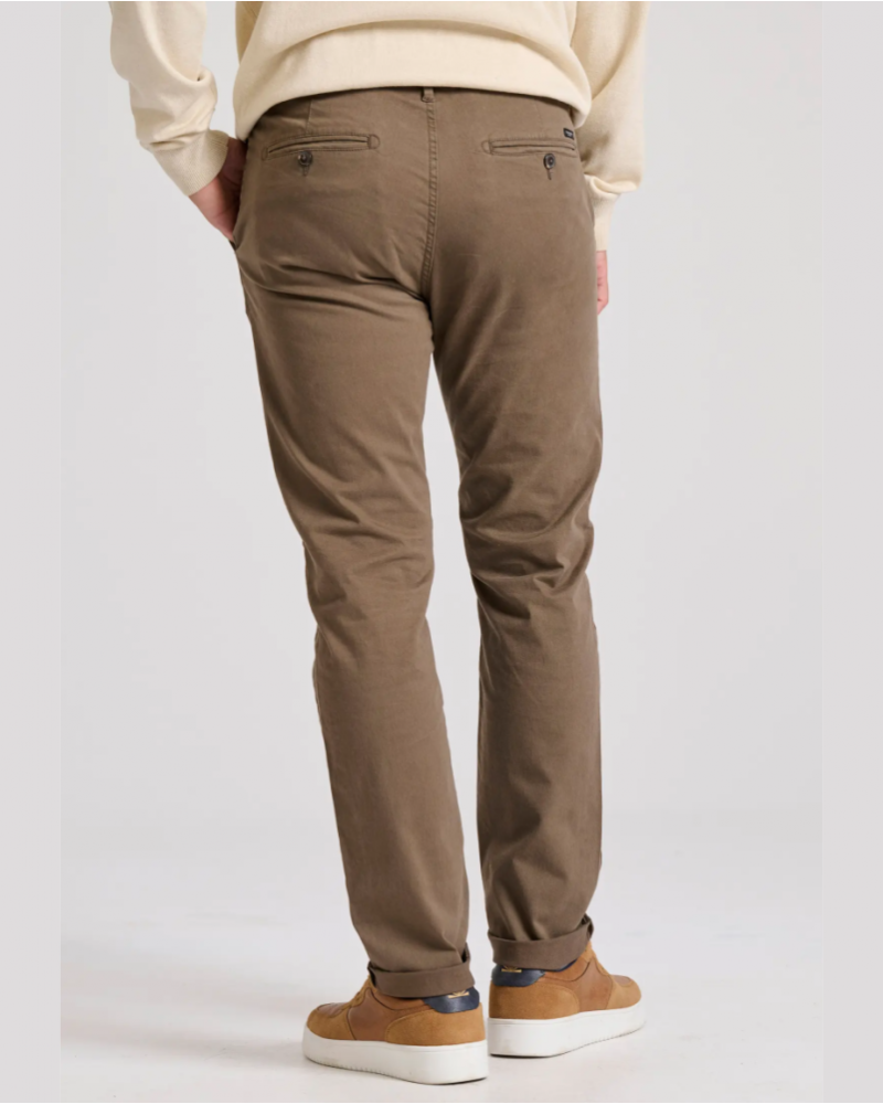 FUNKYBUDDHA COMFORT CHINO PANTS - LT COFFEE